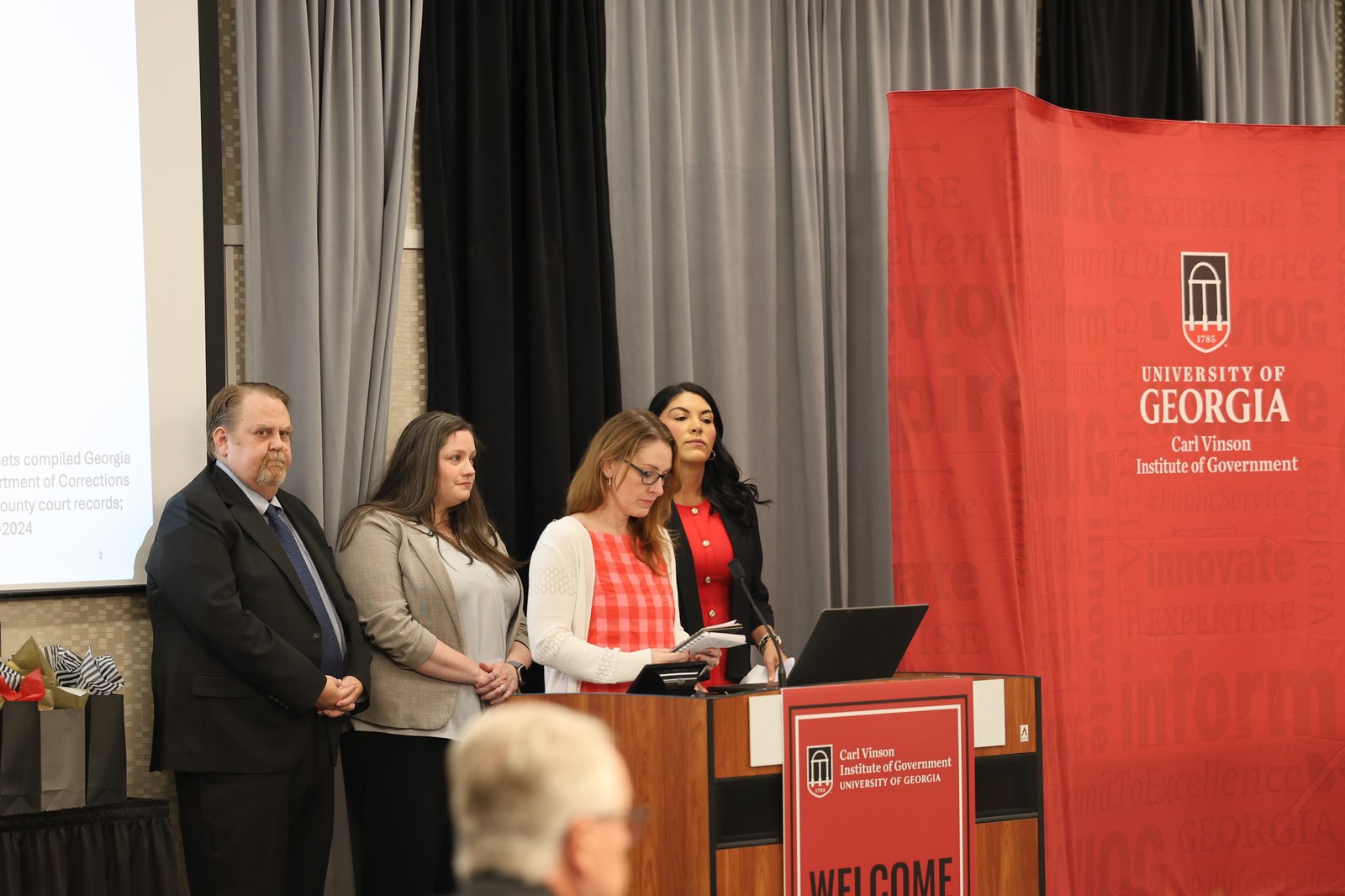 A graduate team presents its capstone project, one of five proposals developed by the Class of 2025–2026.